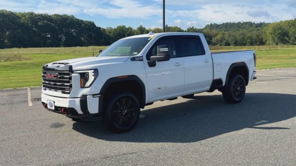 Used 2025 GMC Sierra 2500 HD AT4 Truck