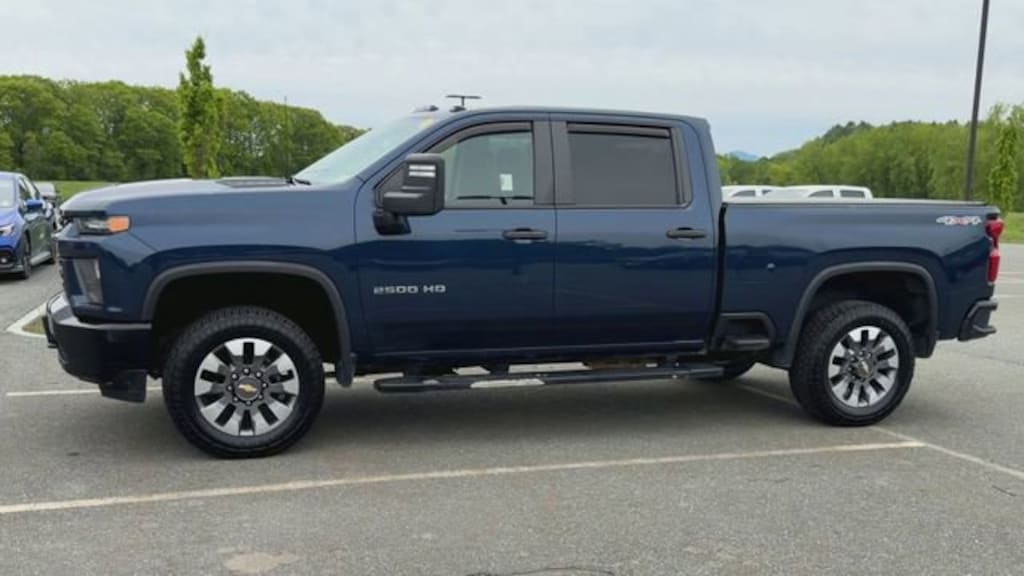 Used 2022 Chevrolet Silverado 2500 HD Custom Truck