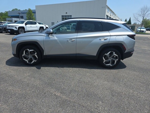 2022 Hyundai Tucson Limited photo 2