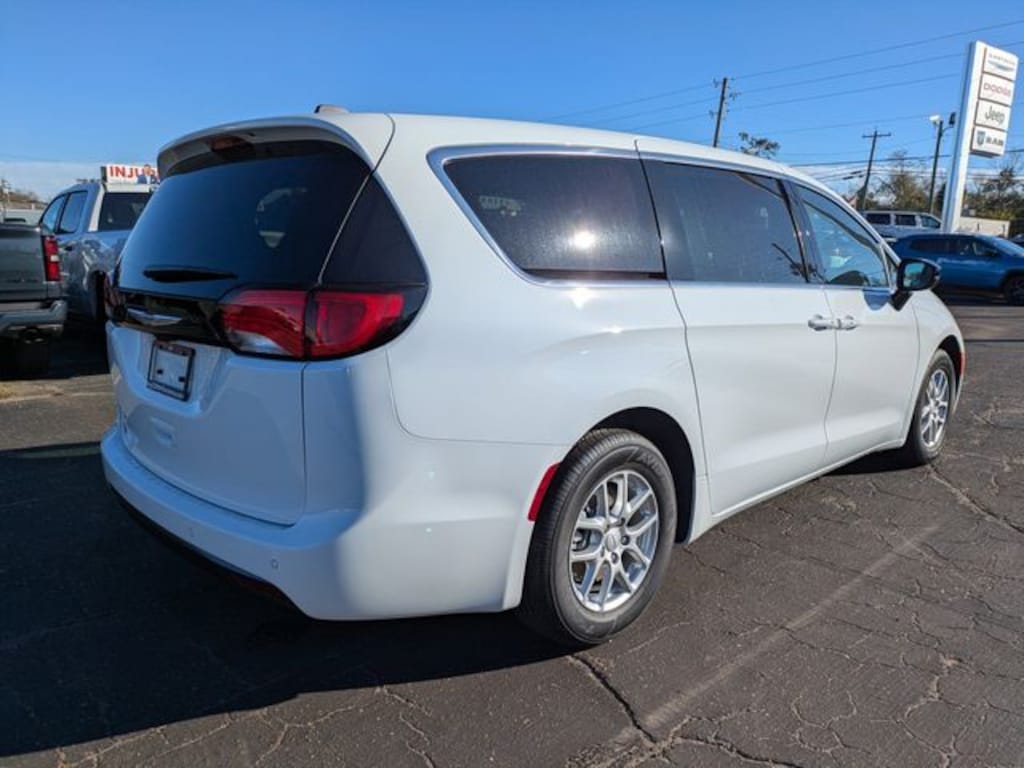 New 2026 Chrysler Voyager LX Cargo Van