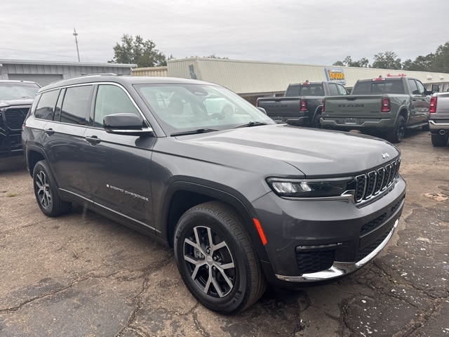 2023 Jeep Grand Cherokee L Limited's photo