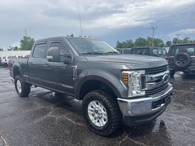 2019 Ford F-250 Truck Crew Cab 