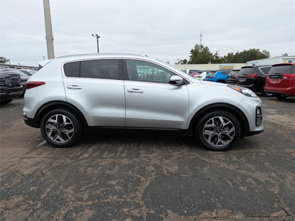 Used 2020 Kia Sportage EX SUV