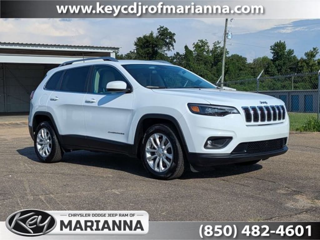 Used 2019 Jeep Cherokee Latitude FWD SUV