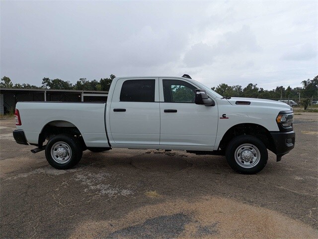 2024 Ram 2500 Tradesman photo 3