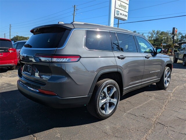 2025 Jeep Grand Cherokee Limited photo 4