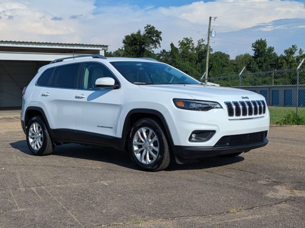 Used 2019 Jeep Cherokee Latitude FWD SUV