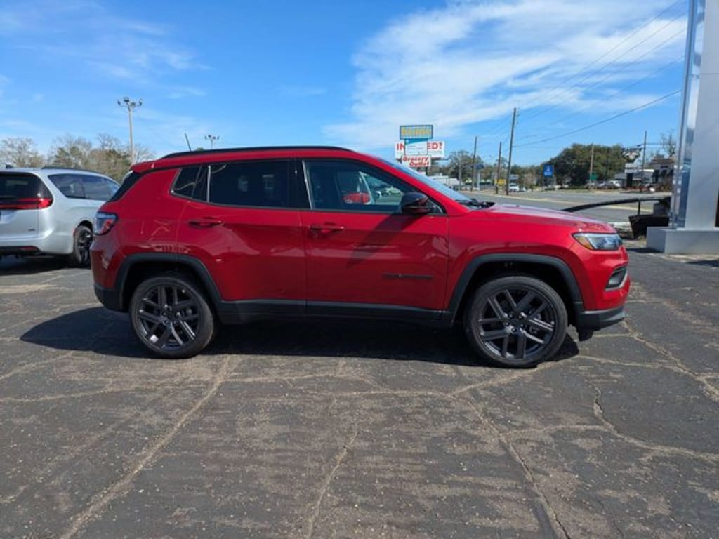 New 2026 Jeep Compass Latitude Sport Utility