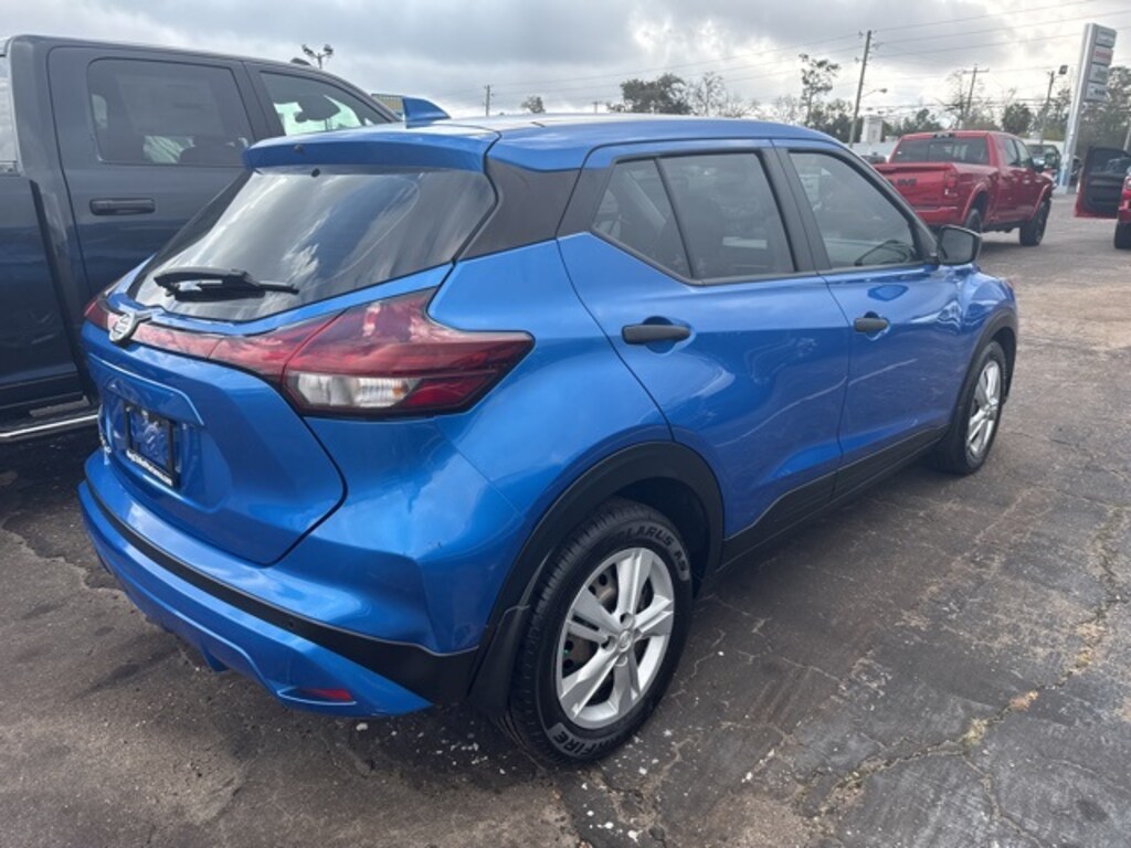 Used 2021 Nissan Kicks S SUV