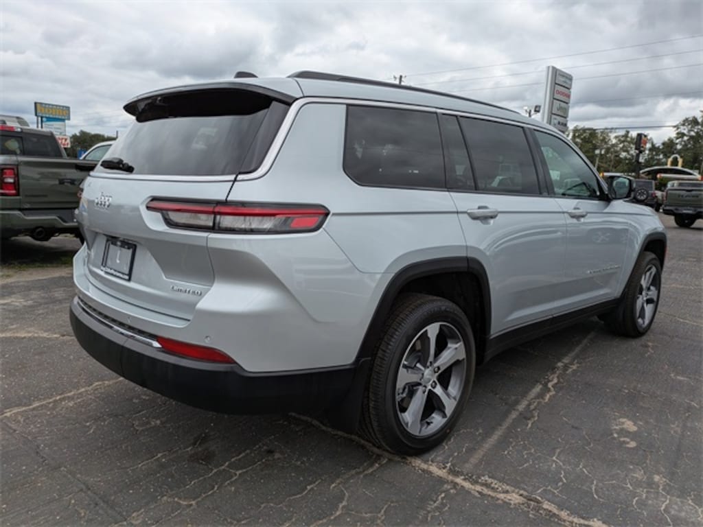 New 2025 Jeep Grand Cherokee L Limited Sport Utility