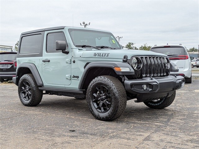 2023 Jeep Wrangler Willys photo 2