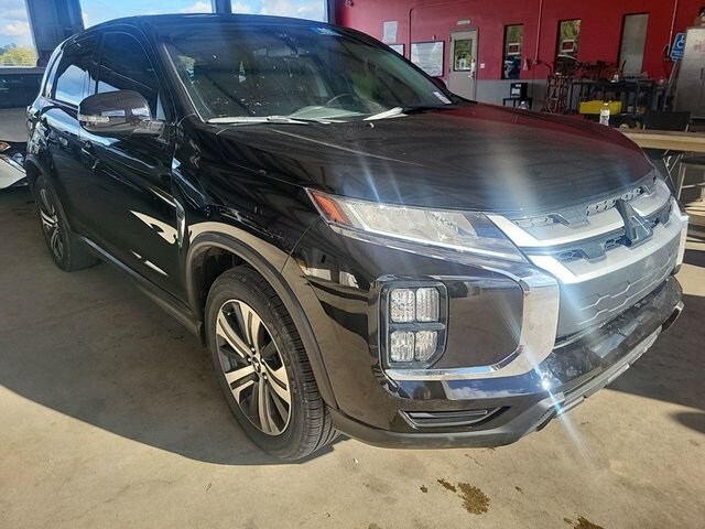 2023 Mitsubishi Outlander Sport ES LE SE photo 2