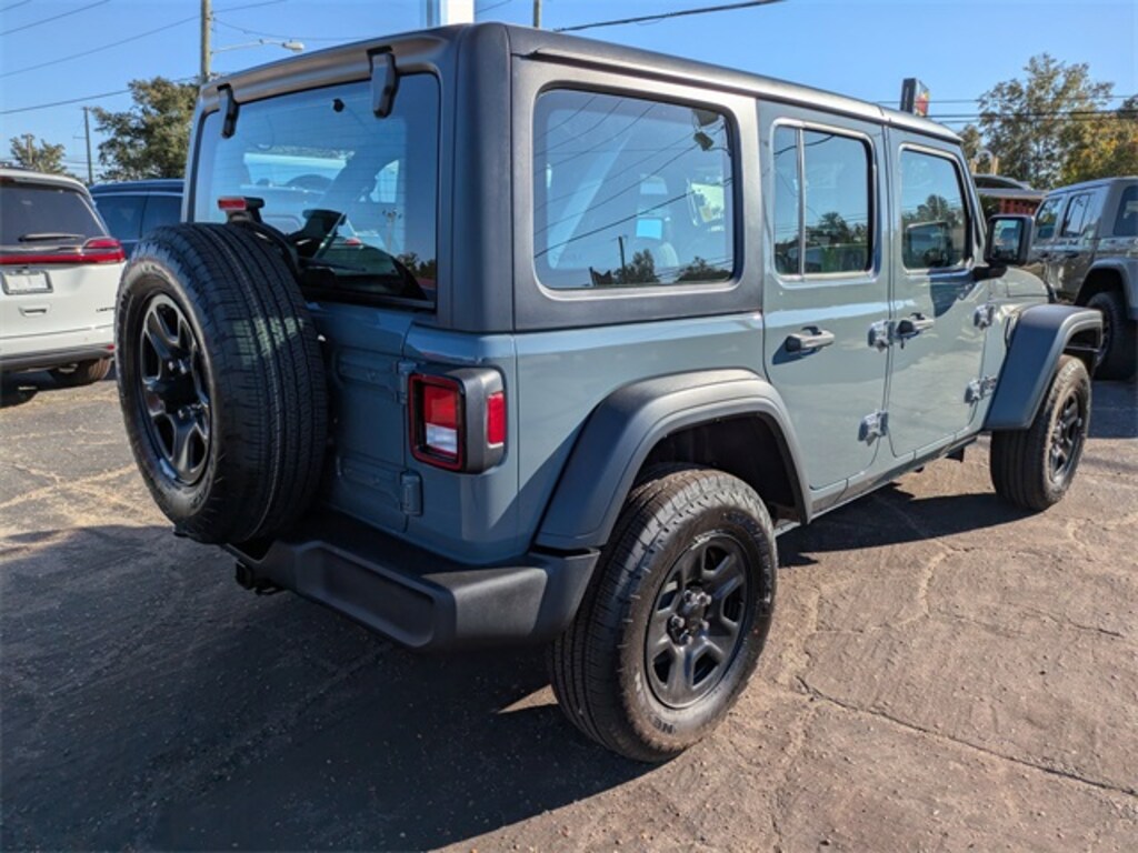 New 2026 Jeep Wrangler Sport Sport Utility