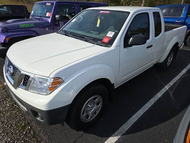 2021 Nissan Frontier S's photo