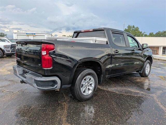2020 Chevrolet Silverado 1500 LT photo 4