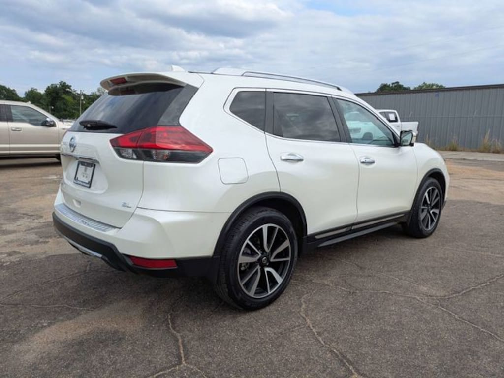 Used 2018 Nissan Rogue SL SUV