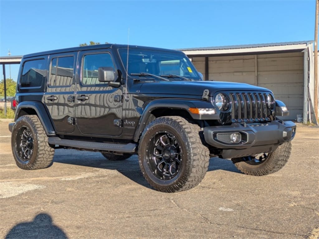 Used 2022 Jeep Wrangler Unlimited Sahara SUV