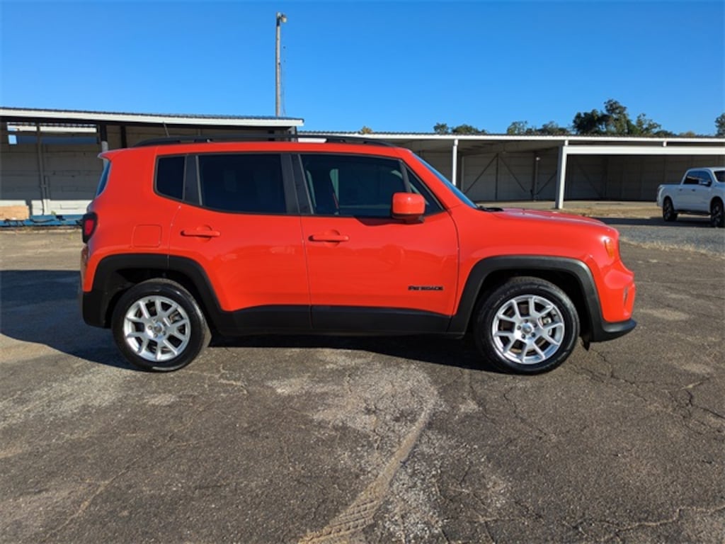 Used 2020 Jeep Renegade Latitude SUV