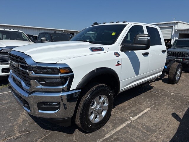 2026 Ram 3500 Tradesman photo 4