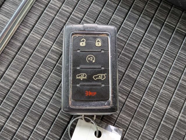 2023 Jeep Wagoneer L Series III - Photo 30