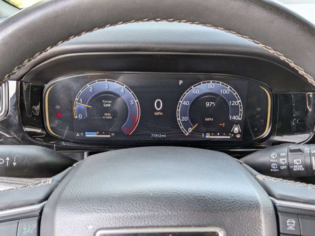 2023 Jeep Wagoneer L Series III - Photo 28