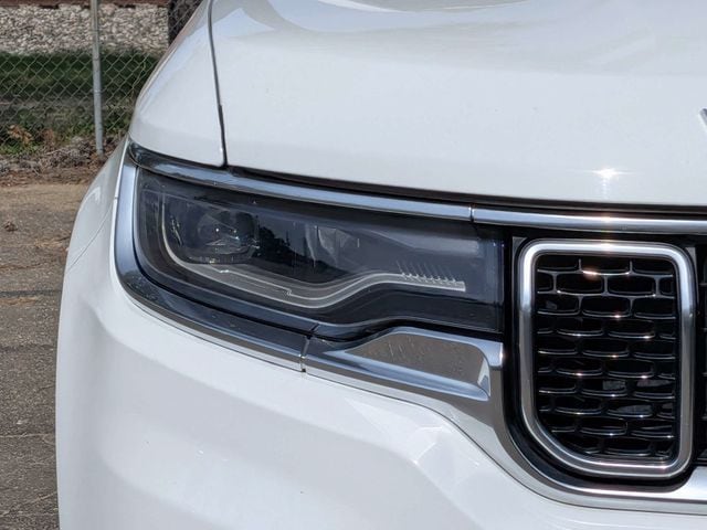 2023 Jeep Wagoneer L Series III - Photo 10