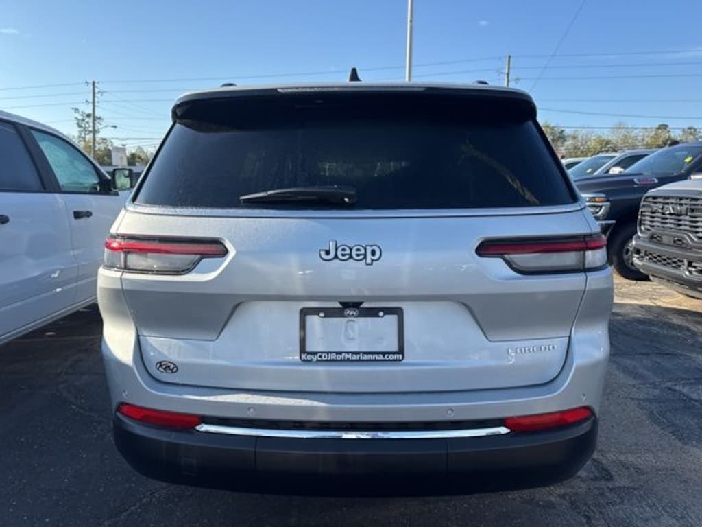 New 2026 Jeep Grand Cherokee L Laredo Sport Utility