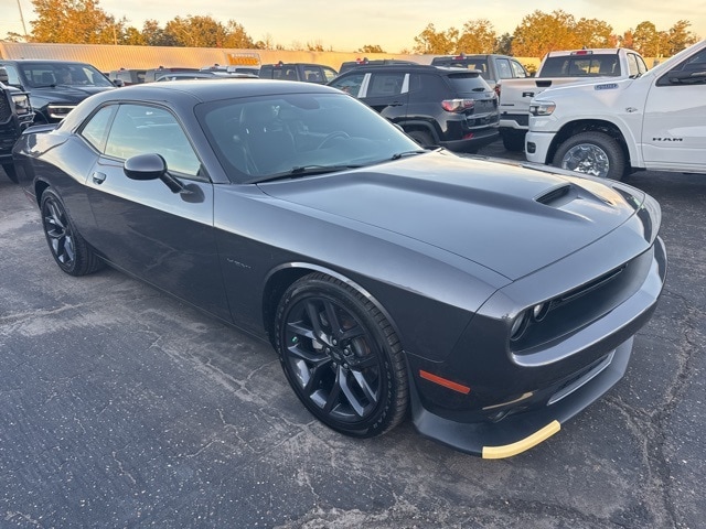 2022 Dodge Challenger R/T's photo