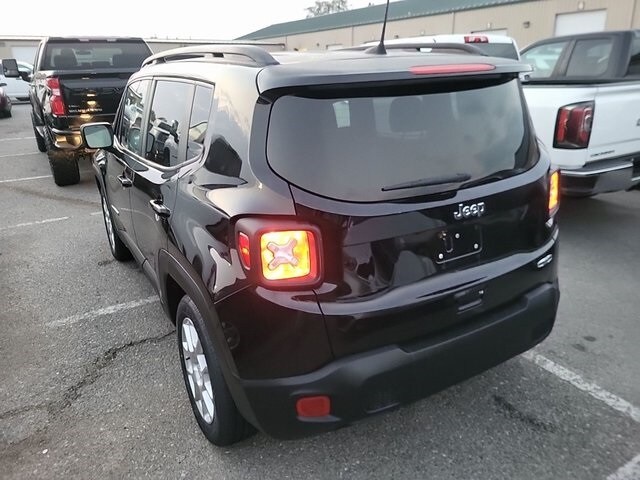 2019 Jeep Renegade Latitude photo 3
