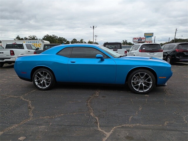 2023 Dodge Challenger SXT photo 3