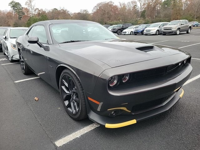 2022 Dodge Challenger R/T photo 2