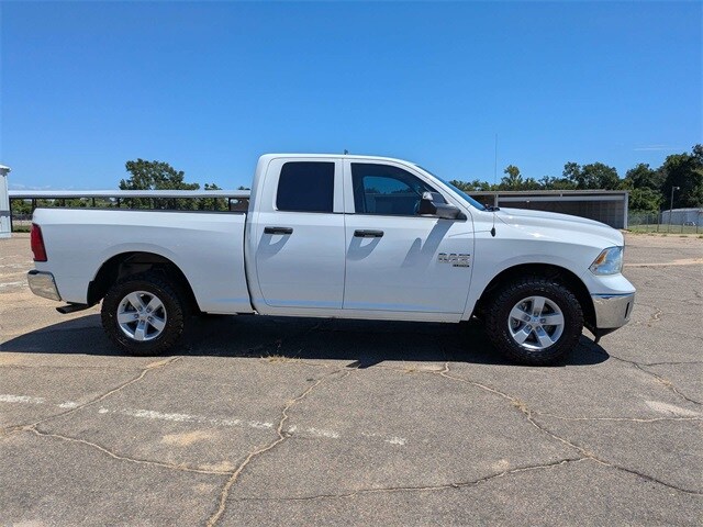2023 Ram 1500 Classic Tradesman photo 3