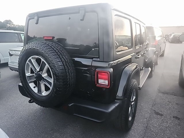 2019 Jeep Wrangler Unlimited Sahara photo 3