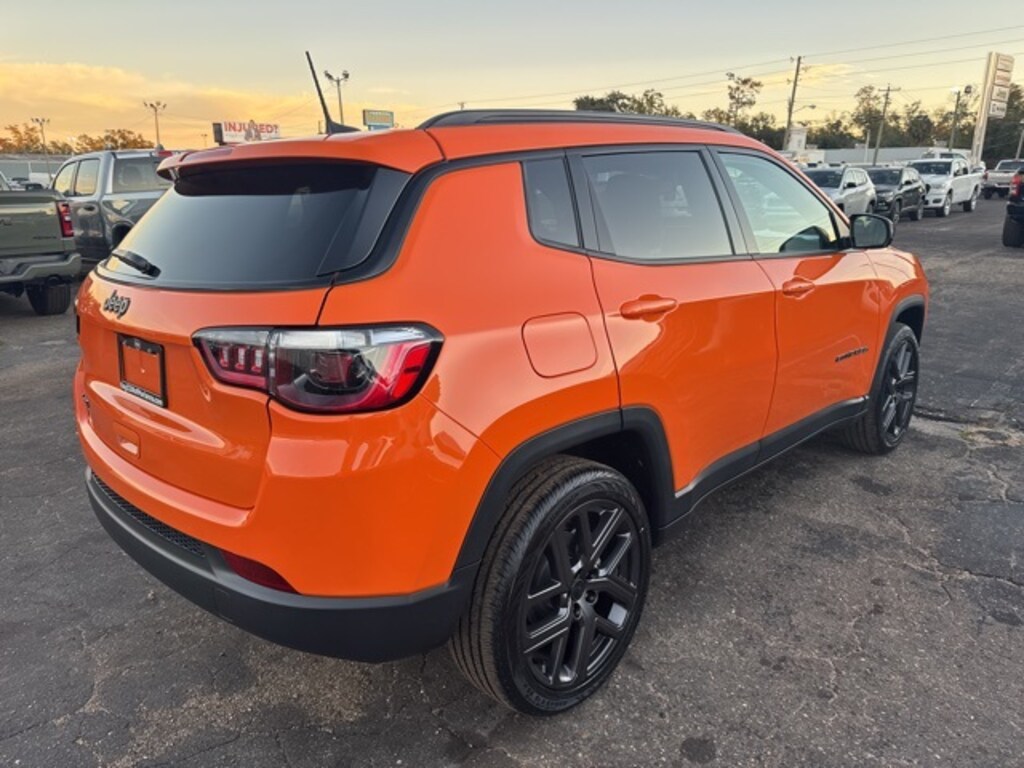 New 2026 Jeep Compass Latitude Sport Utility