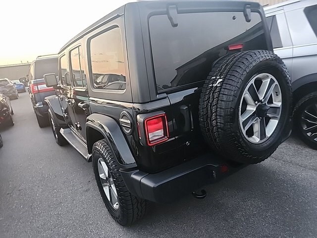 2019 Jeep Wrangler Unlimited Sahara photo 4