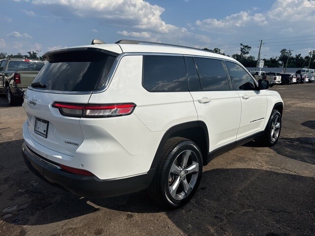 2022 Jeep Grand Cherokee Limited photo 2