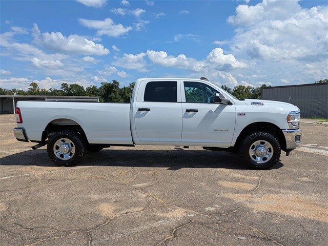 2022 Ram 2500 Tradesman photo 3