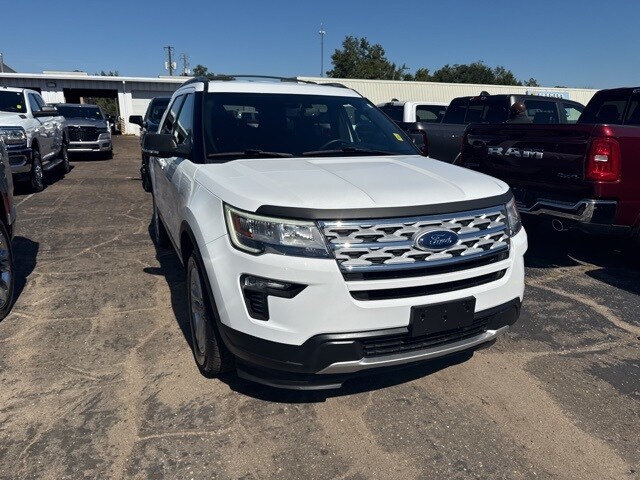 2019 Ford Explorer XLT photo 4