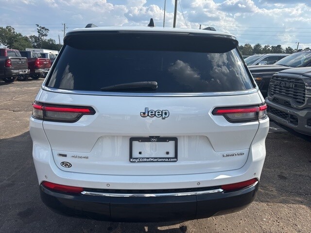 2022 Jeep Grand Cherokee Limited photo 3