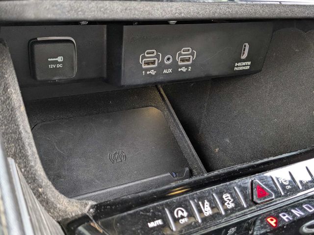 2023 Jeep Wagoneer L Series III - Photo 24