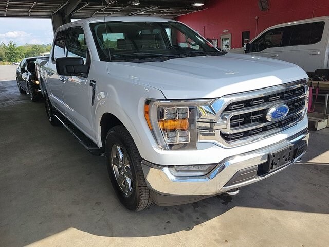 2021 Ford F-150 XLT photo 2