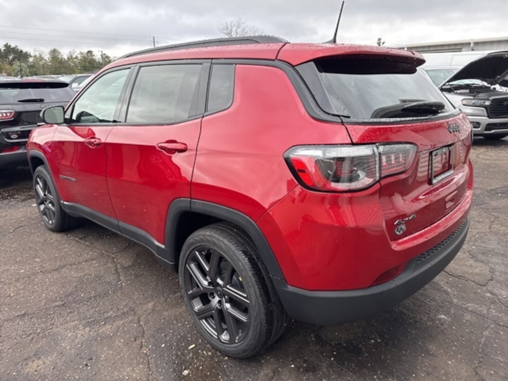 New 2026 Jeep Compass Latitude Sport Utility