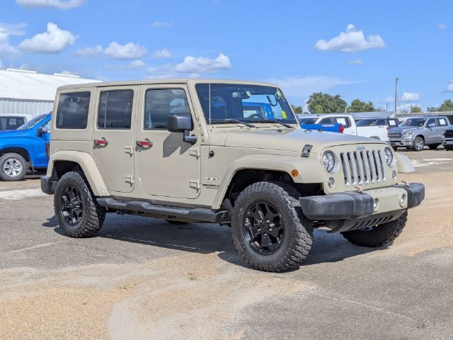Used 2017 Jeep Wrangler JK Unlimited Sahara 4x4 SUV