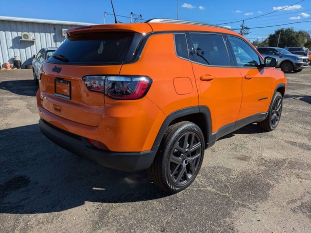 New 2026 Jeep Compass Latitude Sport Utility