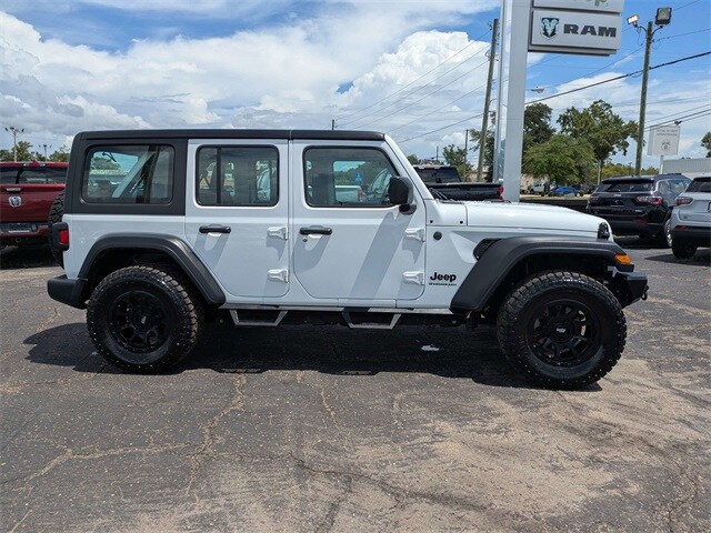 2024 Jeep Wrangler Sport photo 3