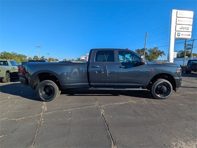 2026 Ram 3500 Tradesman photo 3