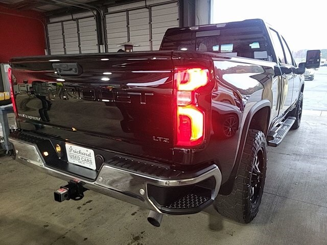 2020 Chevrolet Silverado 2500HD LTZ photo 2