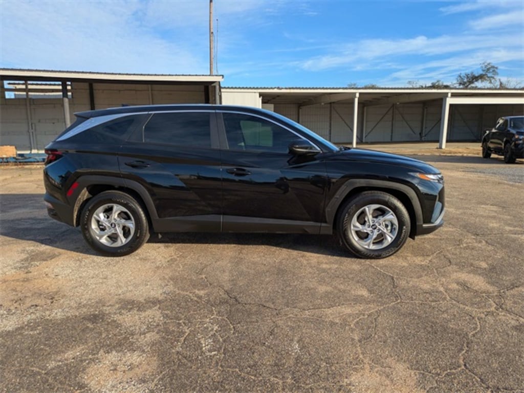Used 2024 Hyundai Tucson SE SUV