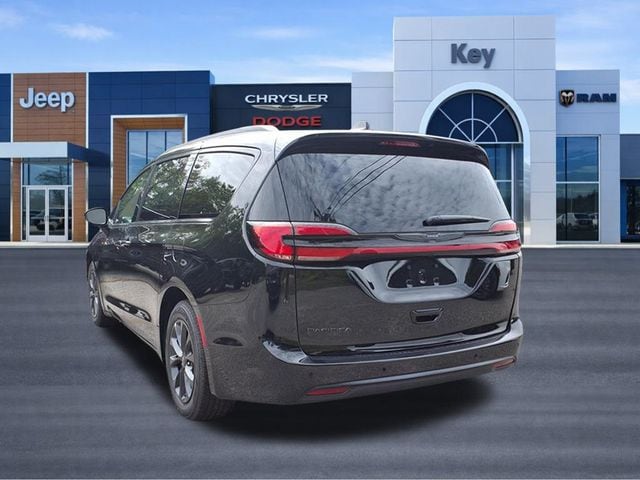 2025 Chrysler Pacifica Select - Photo 7