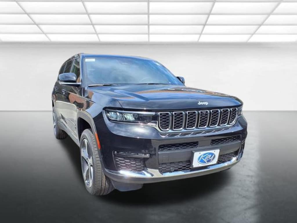 New 2025 Jeep Grand Cherokee Limited Sport Utility